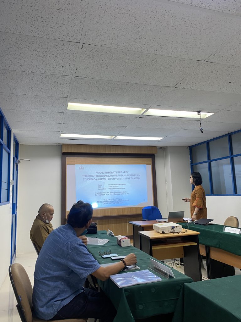 Helena Louise Panggabean Presents Dissertation Proposal on Entrepreneurial Success Models